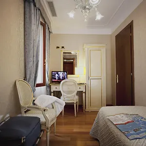 Otel Ca' D'oro - Wenice Deep Culture, Venedik